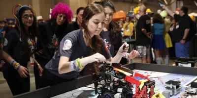 New Google.org grants to introduce 300,000 students to robotics and AI
